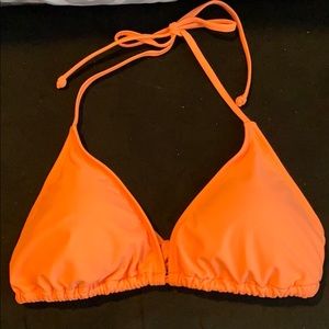Women’s swimsuit top